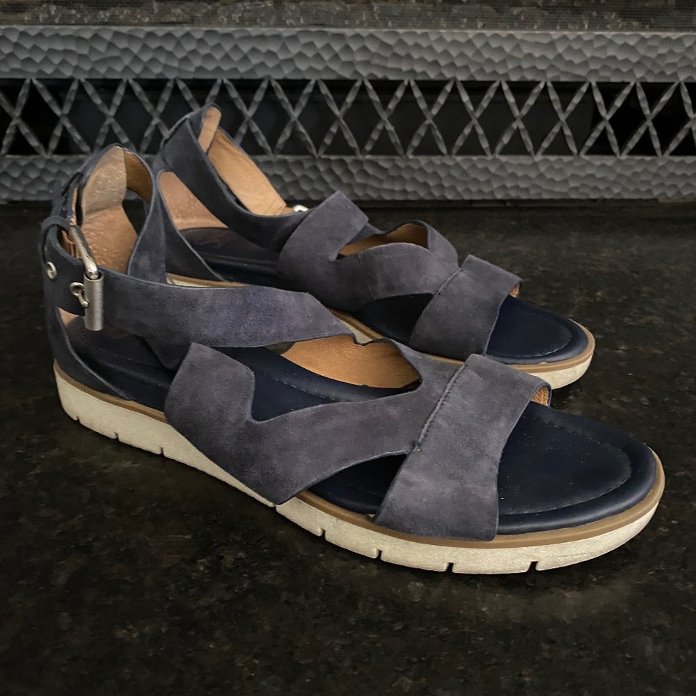 Sofft Blue Suede Sandals Size 8